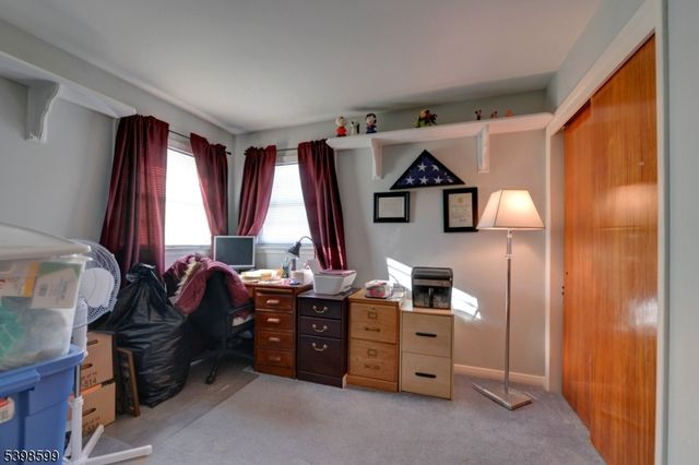 17 Garden Pl, Pequannock Twp., NJ 07444