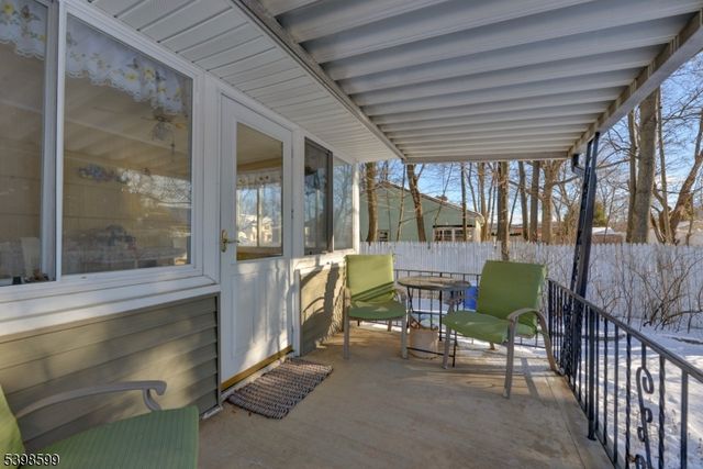 17 Garden Pl, Pequannock Twp., NJ 07444