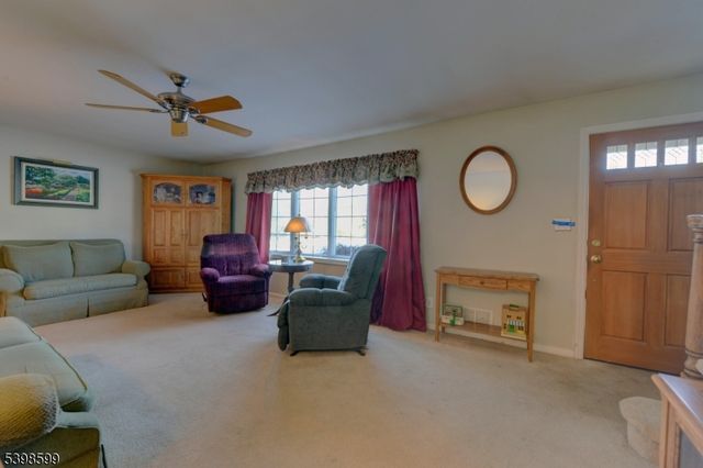 17 Garden Pl, Pequannock Twp., NJ 07444