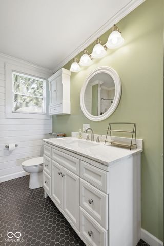 20 W Locust Street, Shelbyville, IN 46176
