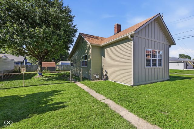 20 W Locust Street, Shelbyville, IN 46176