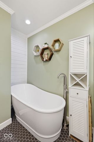 20 W Locust Street, Shelbyville, IN 46176