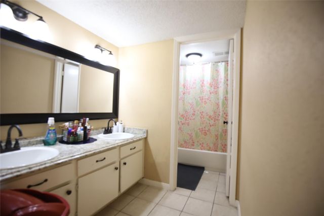 12581 Wellington Park Drive, Houston, TX 77072