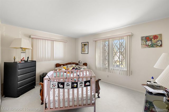 1319 Charrington Road, Bloomfield Hills, MI 48301