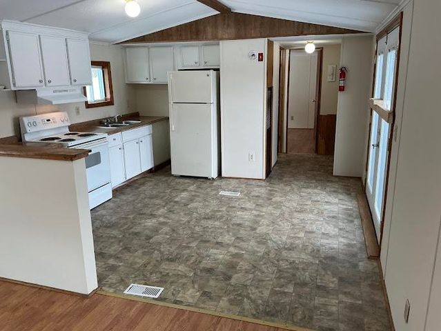 28 Thetford Lane, Bethel, VT 05032