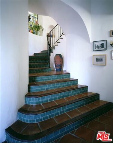 242 MABERY Road, Santa Monica, CA 90402