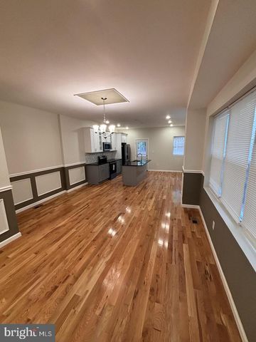 6723 N CARLISLE ST, Philadelphia, PA 19126