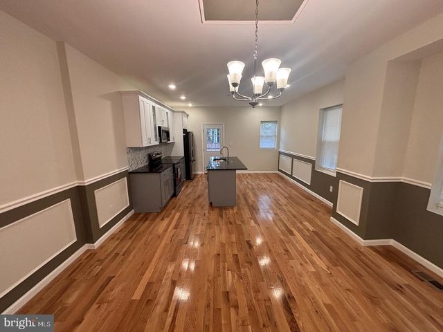 6723 N CARLISLE ST, Philadelphia, PA 19126