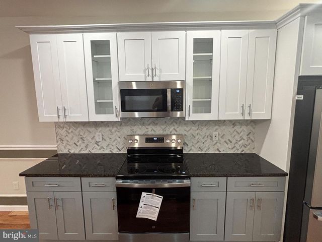 6723 N CARLISLE ST, Philadelphia, PA 19126