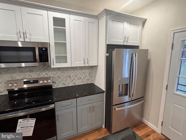 6723 N CARLISLE ST, Philadelphia, PA 19126