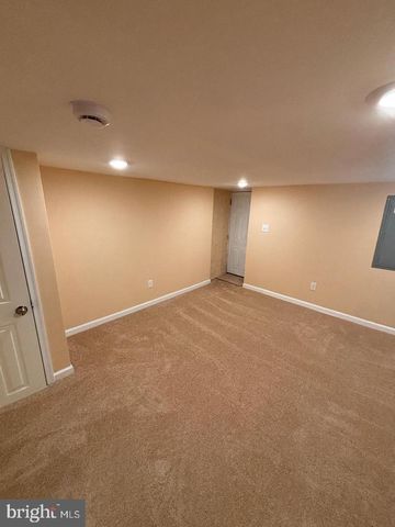 6723 N CARLISLE ST, Philadelphia, PA 19126