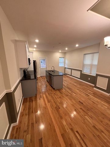 6723 N CARLISLE ST, Philadelphia, PA 19126