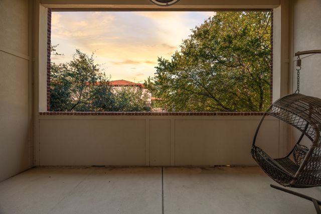 2623 N Garrett Avenue, Dallas, TX 75206