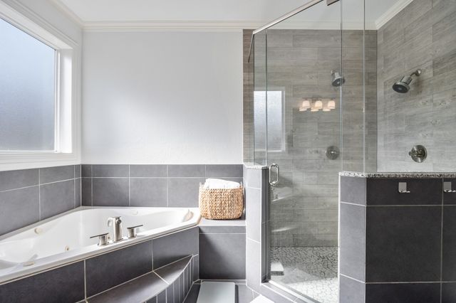 2623 N Garrett Avenue, Dallas, TX 75206