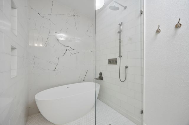 2623 N Garrett Avenue, Dallas, TX 75206