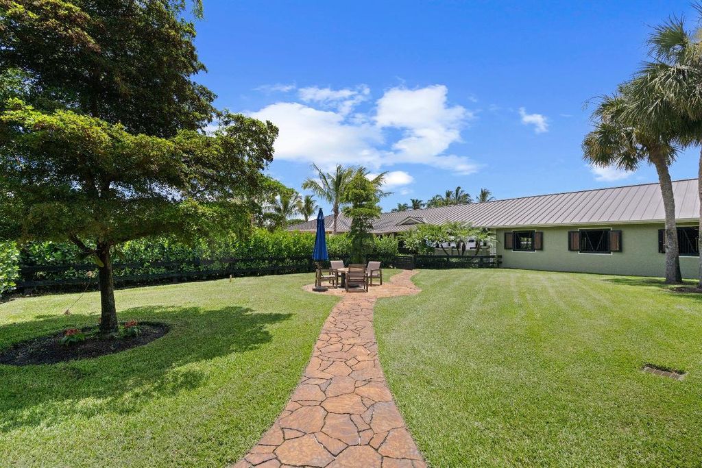 Image 20 of property listing at 14410 Equestrian Way, Wellington, FL 33414