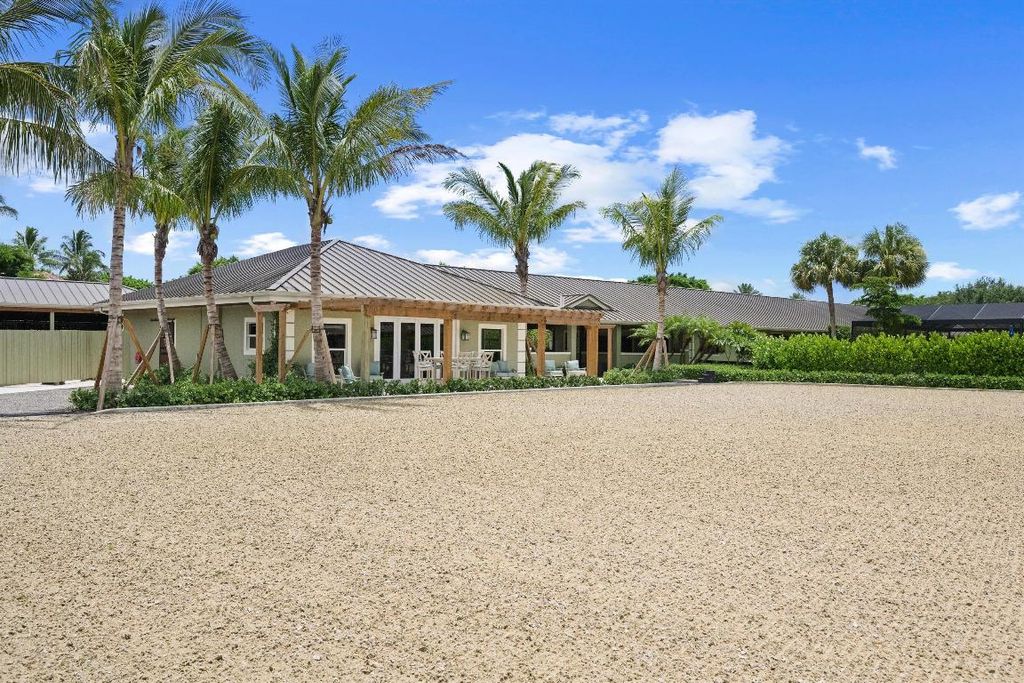 Image 24 of property listing at 14410 Equestrian Way, Wellington, FL 33414