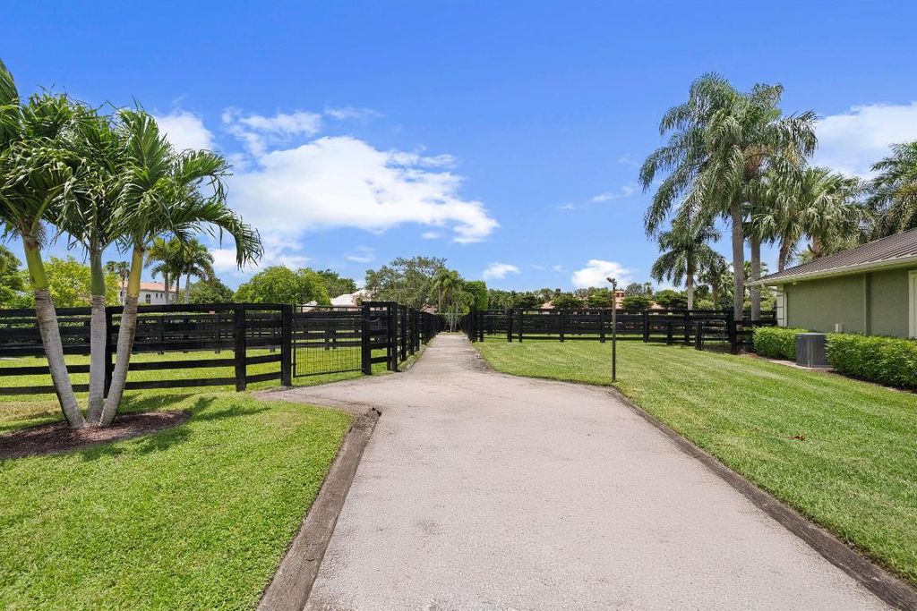 Image 26 of property listing at 14410 Equestrian Way, Wellington, FL 33414