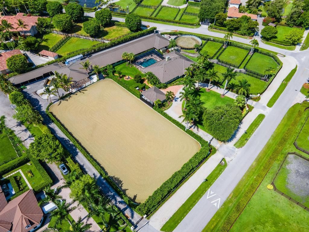 Image 28 of property listing at 14410 Equestrian Way, Wellington, FL 33414