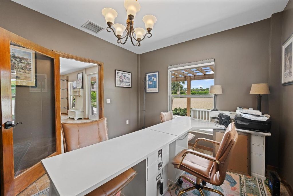 Image 8 of property listing at 14410 Equestrian Way, Wellington, FL 33414