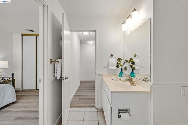 5195 Camino Alta Mira, Castro Valley, CA 94546