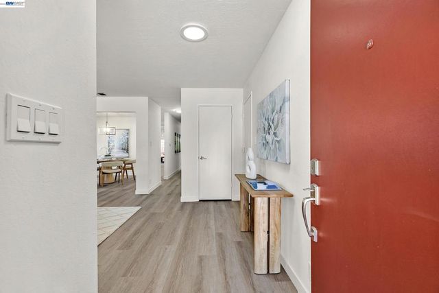 5195 Camino Alta Mira, Castro Valley, CA 94546