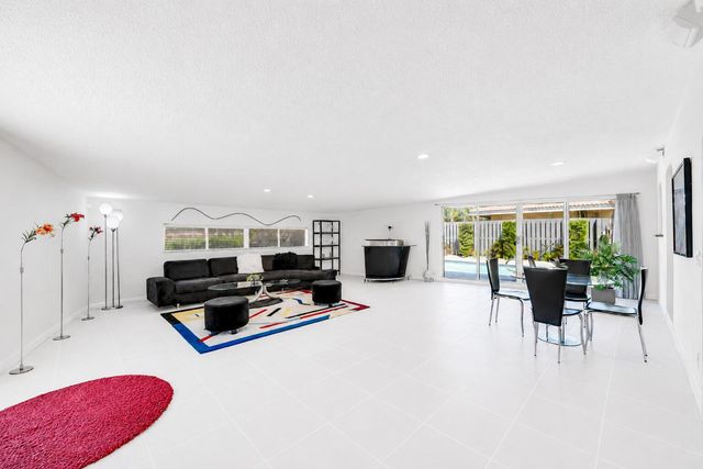 3044 NE 15th Terrace, Oakland Park, FL 33334