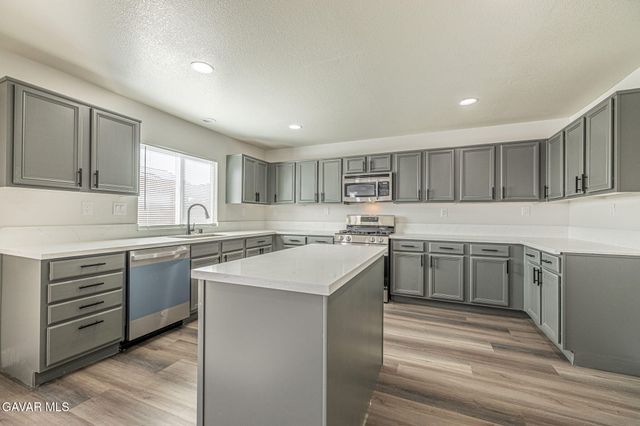 45123 Palm Lane, Lancaster, CA 93535