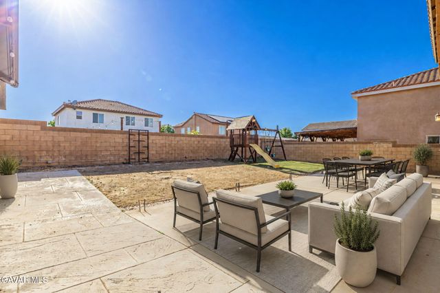 45123 Palm Lane, Lancaster, CA 93535