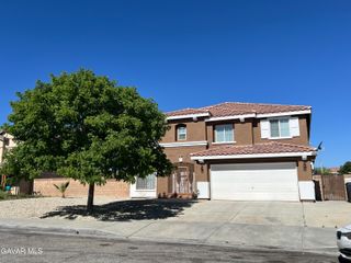 45123 Palm Lane, Lancaster, CA 93535
