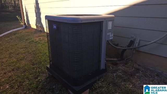 1013 IVY PLACE, Moody, AL 35004