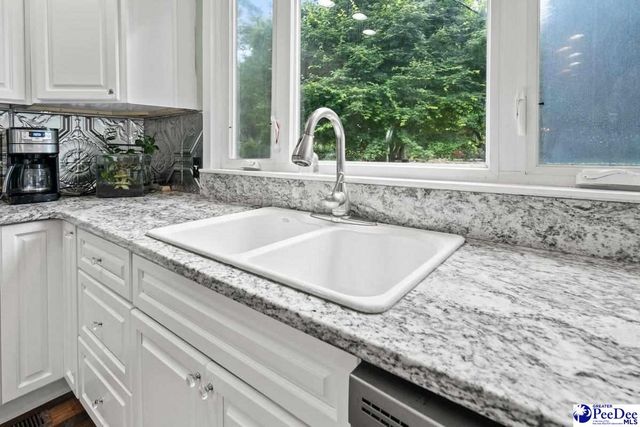 1602 Cherokee Rd, Florence, SC 29501