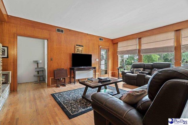 1602 Cherokee Rd, Florence, SC 29501