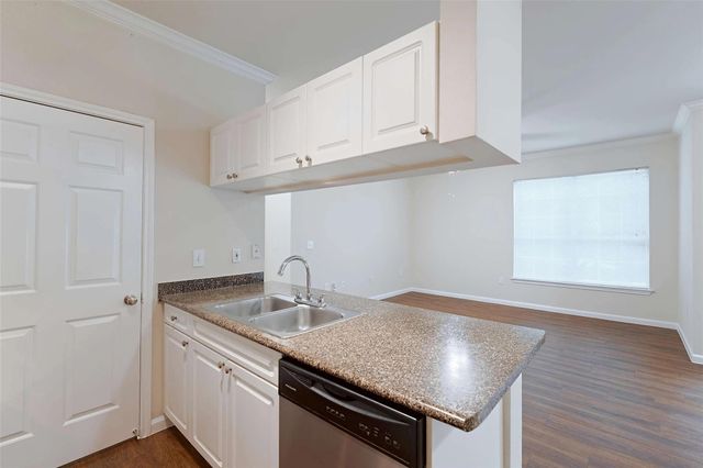 10505 S I-35 Frontage Road 222, Austin, TX 78747