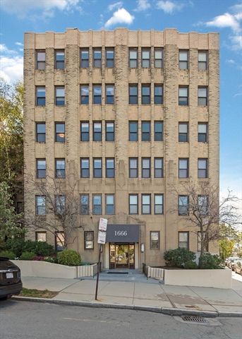 1666 Commonwealth Avenue 52, Boston, MA 02135