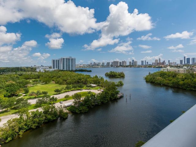 16385 Biscayne Blvd 1103, North Miami Beach, FL 33160