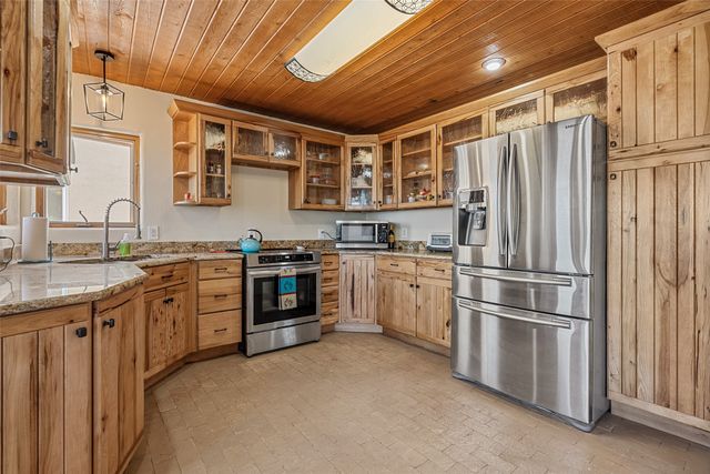 91 Private Drive 1613 B, Medanales, NM 87548