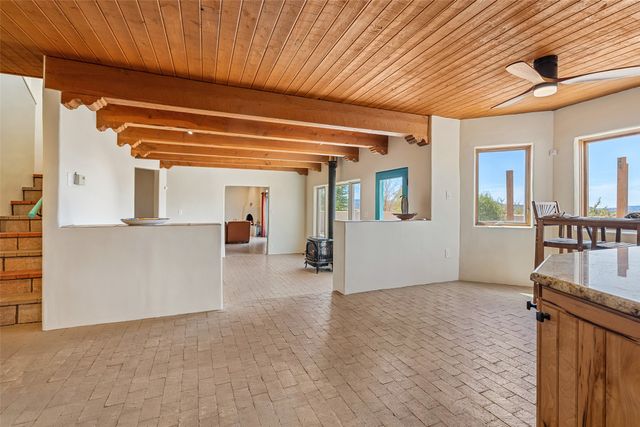 91 Private Drive 1613 B, Medanales, NM 87548