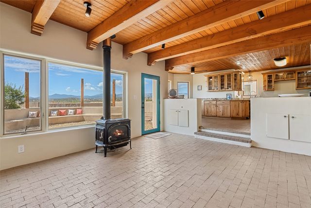 91 Private Drive 1613 B, Medanales, NM 87548