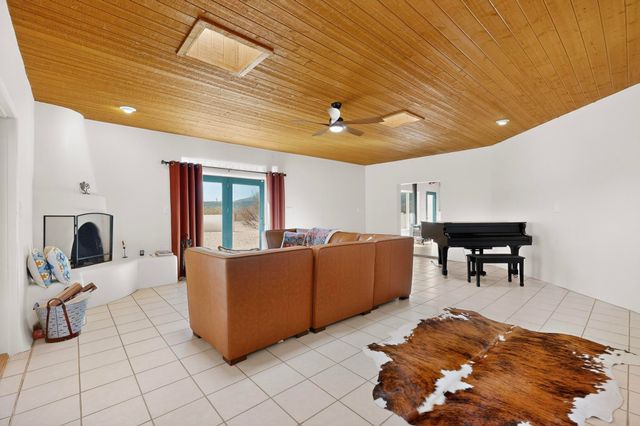 91 Private Drive 1613 B, Medanales, NM 87548