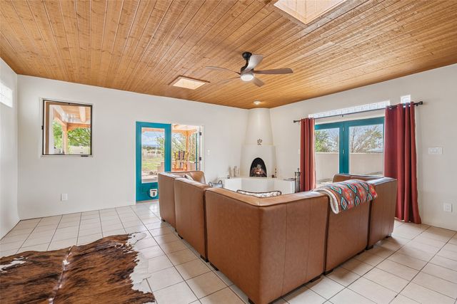 91 Private Drive 1613 B, Medanales, NM 87548