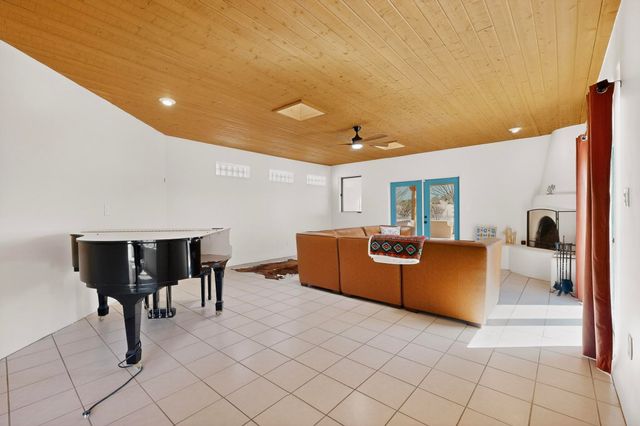 91 Private Drive 1613 B, Medanales, NM 87548