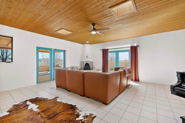 91 Private Drive 1613 B, Medanales, NM 87548