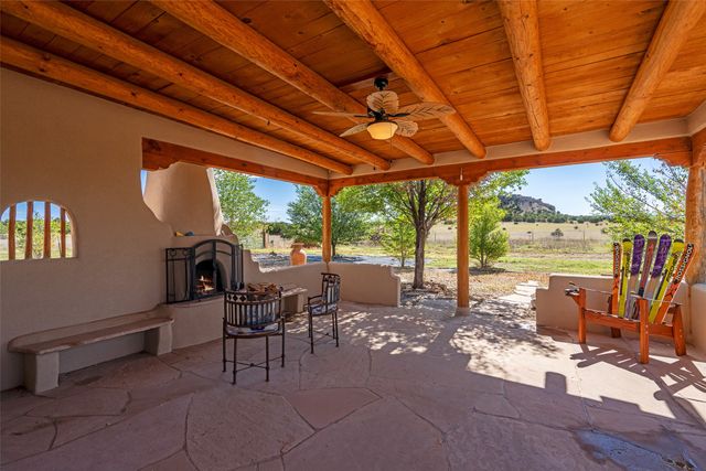 91 Private Drive 1613 B, Medanales, NM 87548