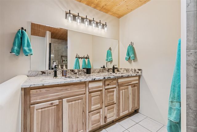 91 Private Drive 1613 B, Medanales, NM 87548