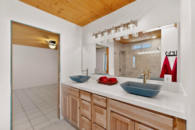 91 Private Drive 1613 B, Medanales, NM 87548