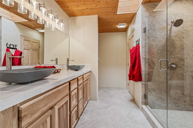 91 Private Drive 1613 B, Medanales, NM 87548