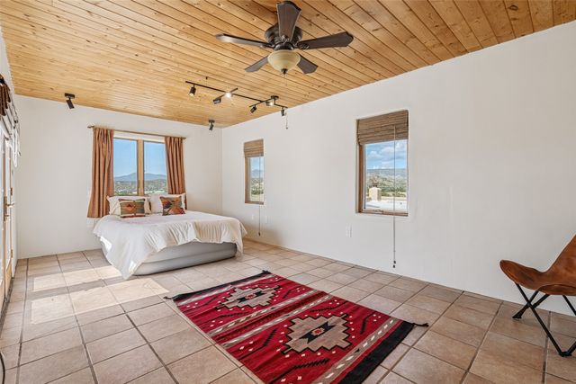 91 Private Drive 1613 B, Medanales, NM 87548