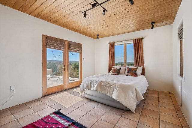 91 Private Drive 1613 B, Medanales, NM 87548