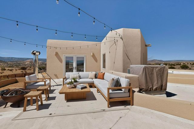 91 Private Drive 1613 B, Medanales, NM 87548